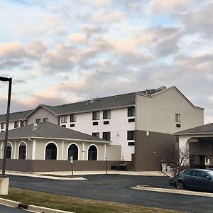 Best Western Oswego Hotel